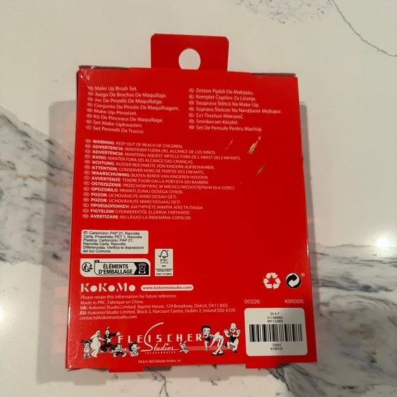 Betty Boop Red Makeup Brush Set - 5 piece - New in Box - Picture 3 of 3